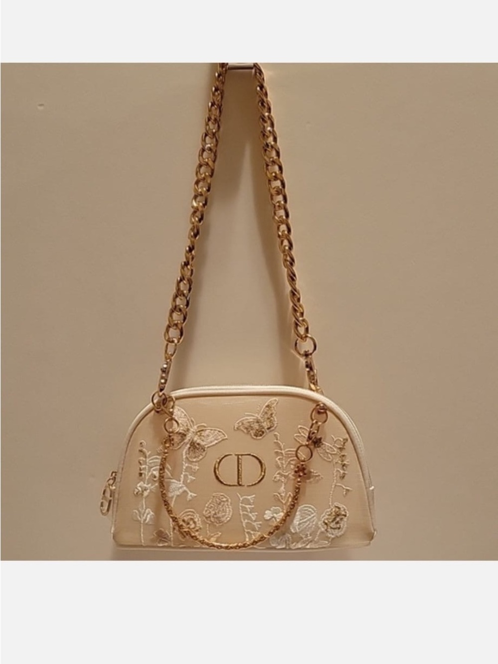 Dior Pouch in Cream with Gold
Accents - Picture 10 of 10
